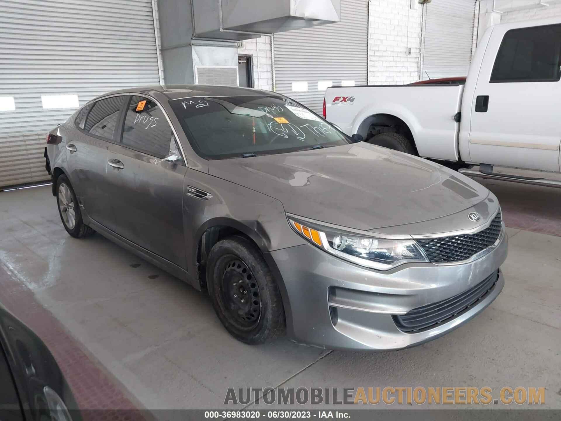 5XXGT4L32JG263822 KIA OPTIMA 2018