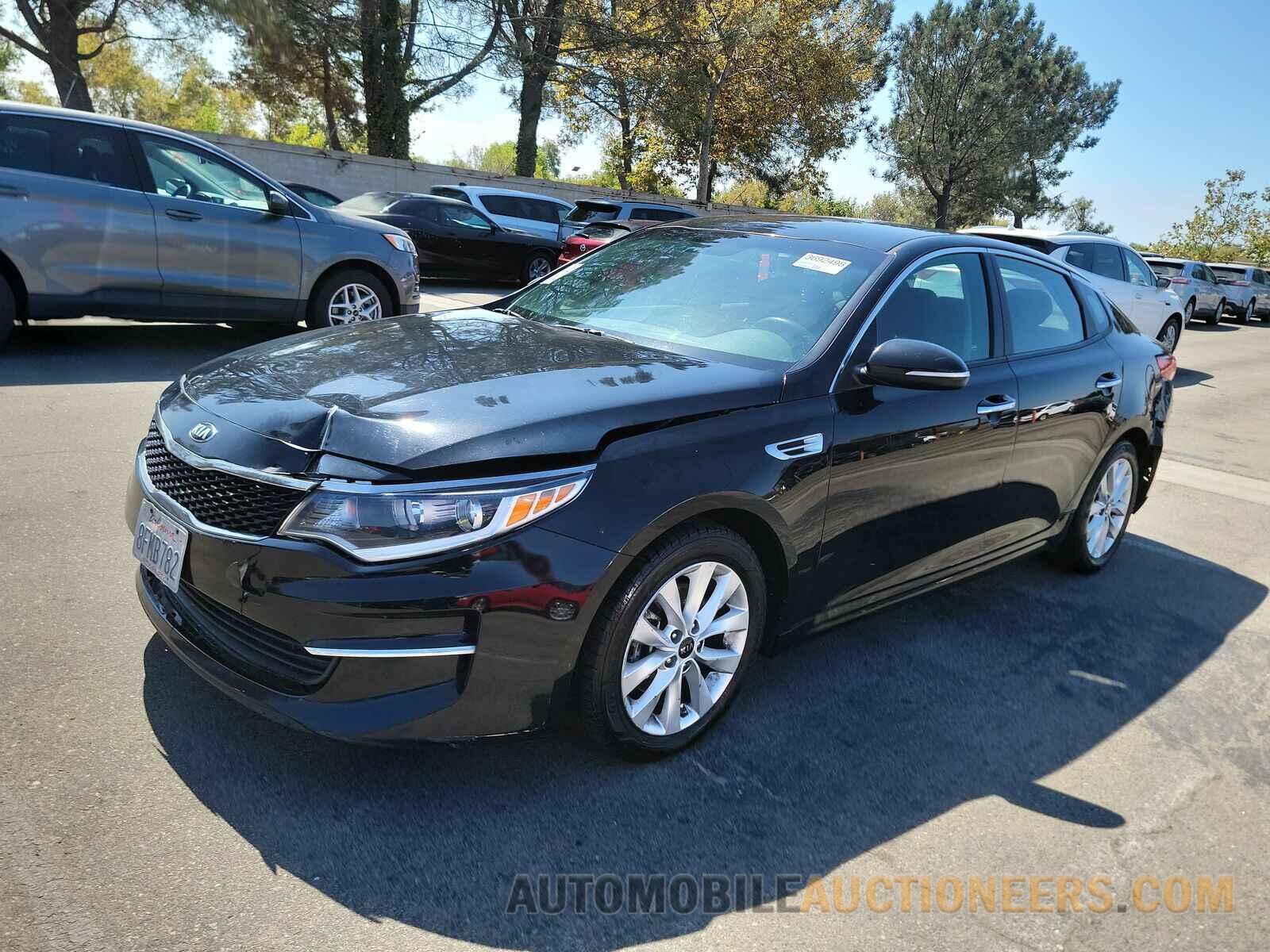 5XXGT4L32JG266252 Kia Optima 2018