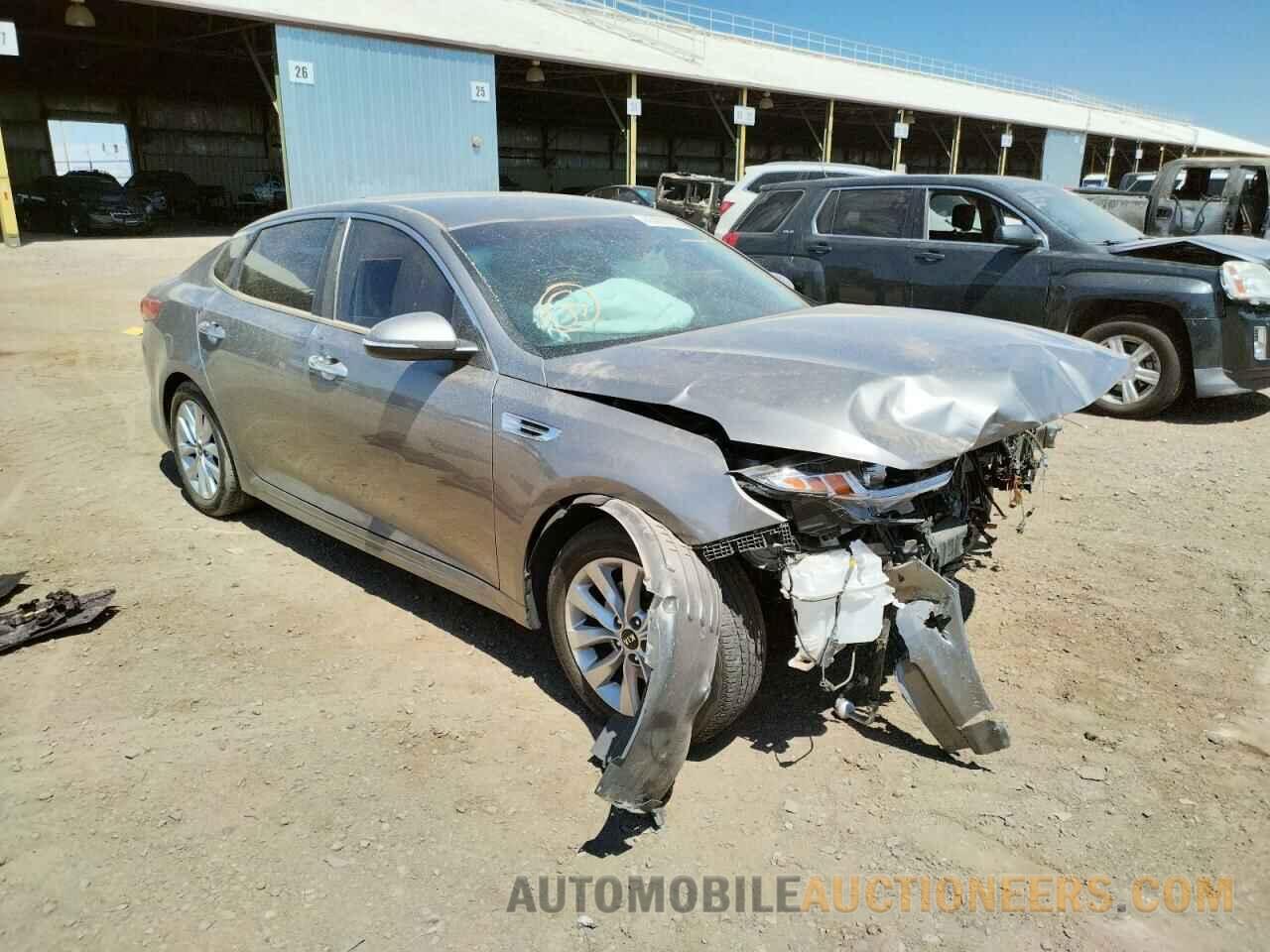 5XXGT4L32JG267823 KIA OPTIMA 2018