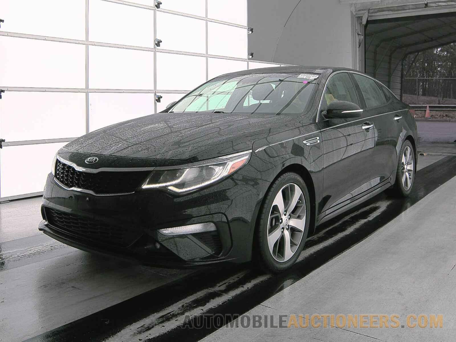 5XXGT4L32KG363064 Kia Optima 2019