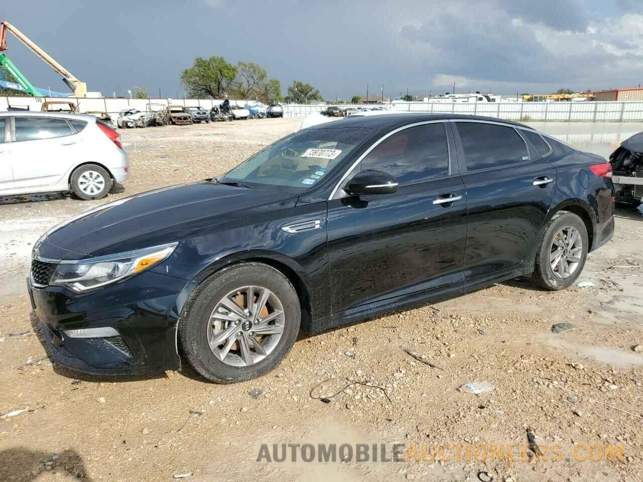 5XXGT4L32LG381727 KIA OPTIMA 2020