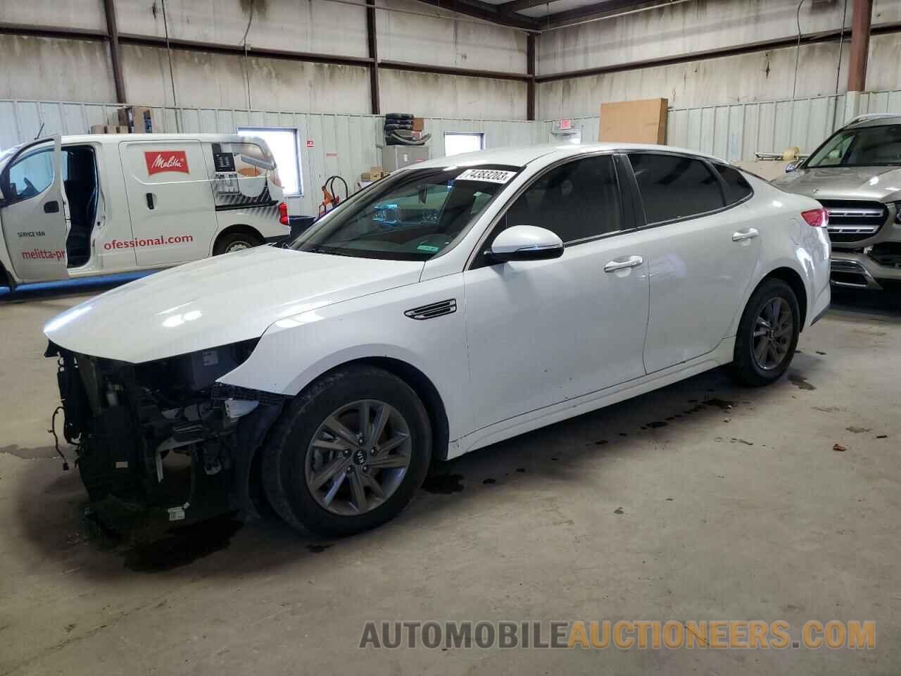 5XXGT4L32LG394641 KIA OPTIMA 2020