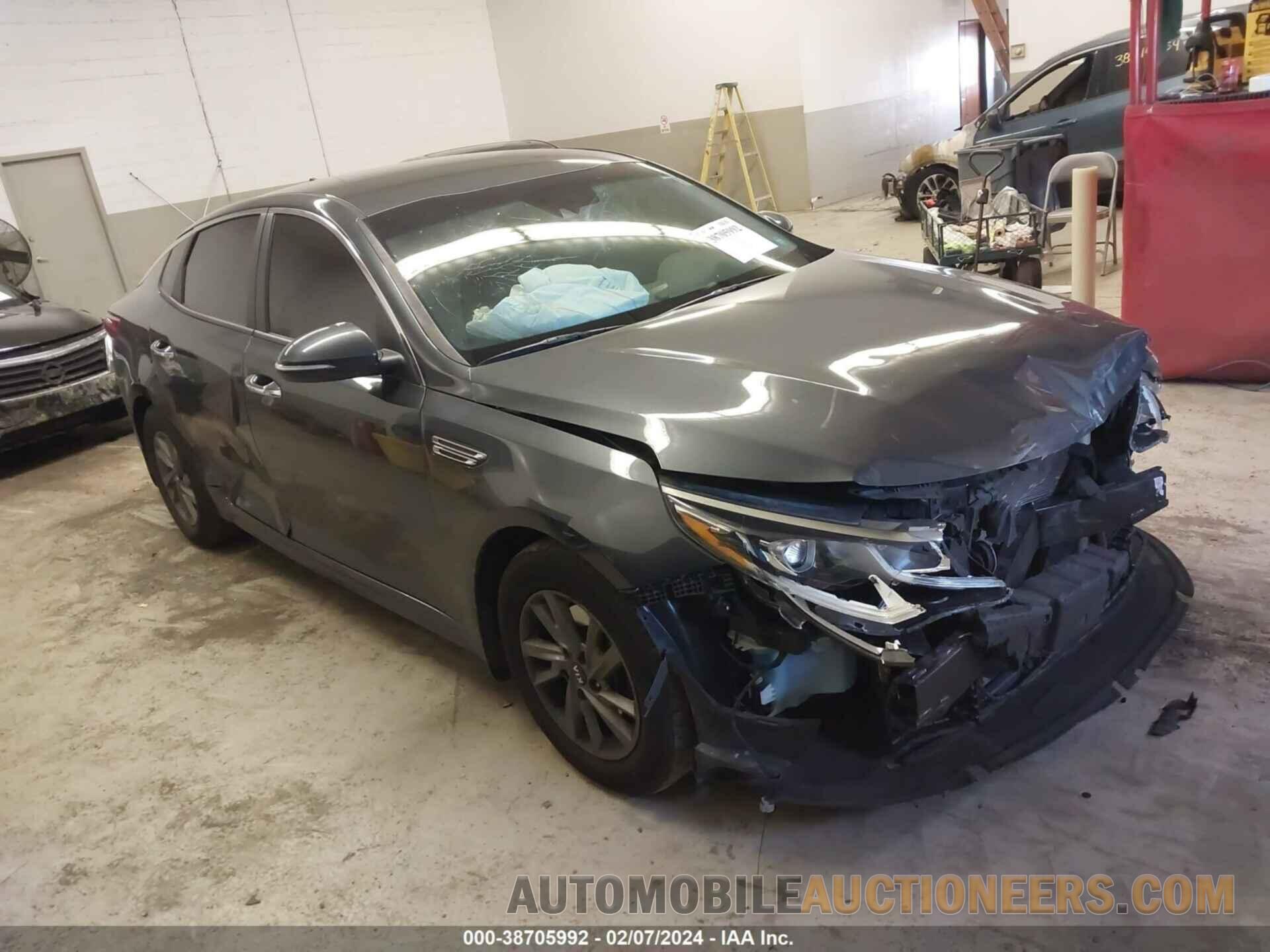 5XXGT4L32LG416752 KIA OPTIMA 2020