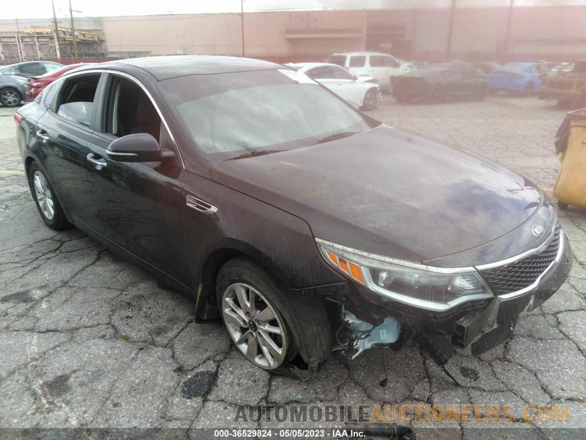 5XXGT4L33JG188323 KIA OPTIMA 2018