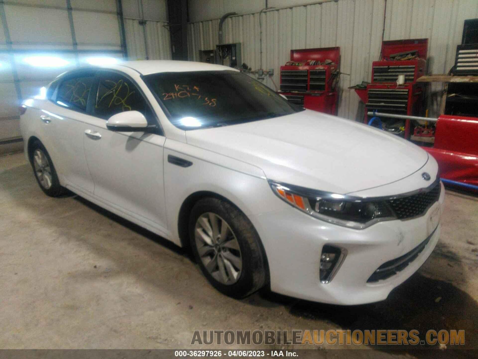 5XXGT4L33JG188385 KIA OPTIMA 2018