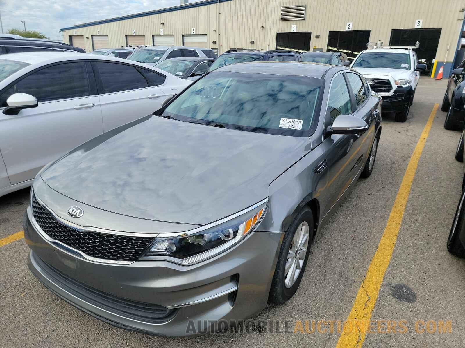 5XXGT4L33JG215472 Kia Optima 2018