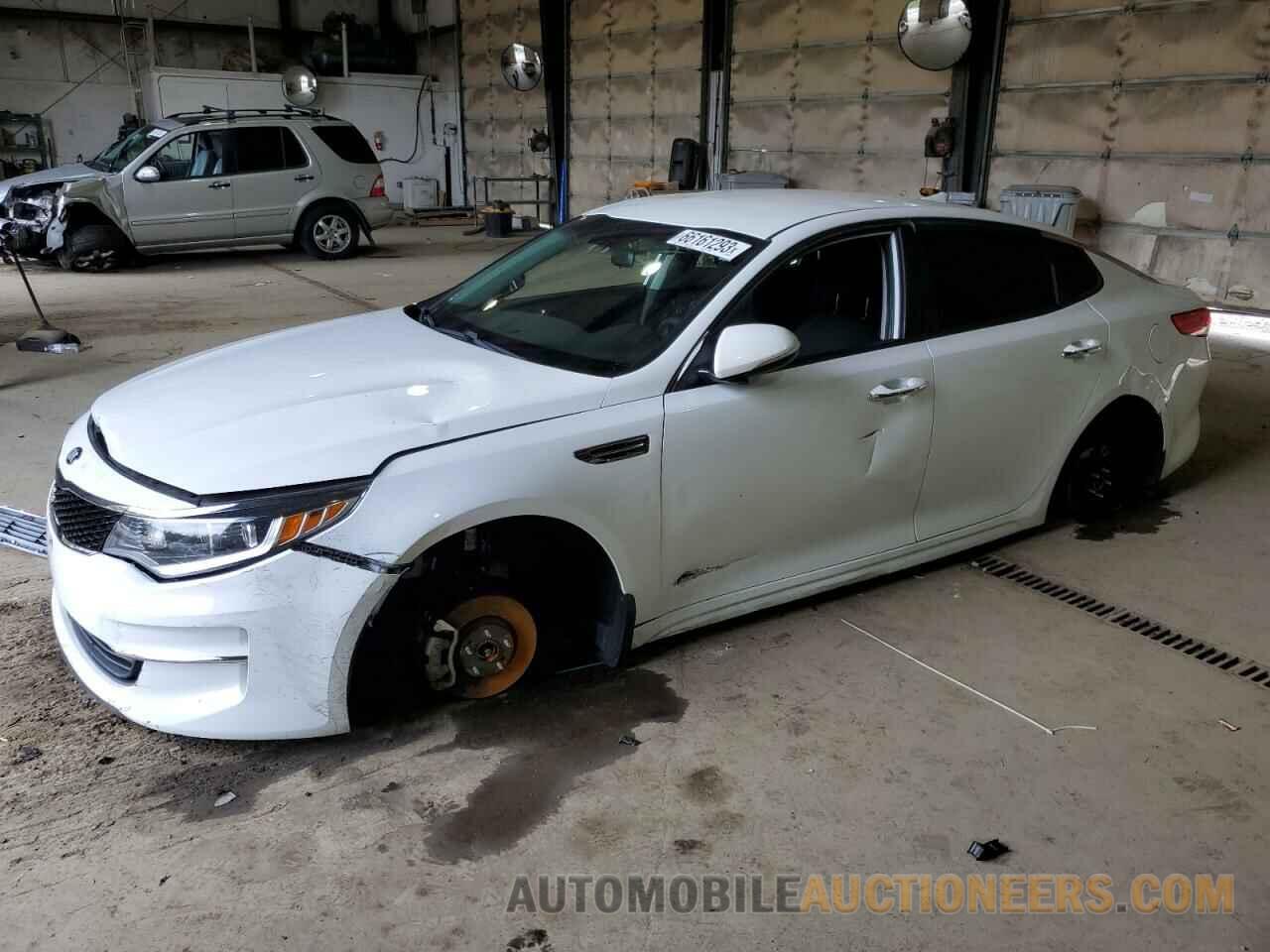 5XXGT4L33JG239691 KIA OPTIMA 2018