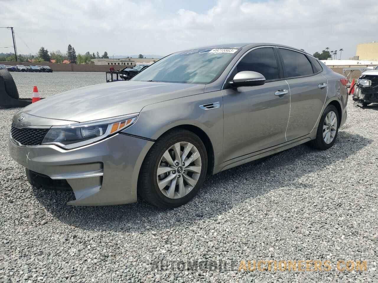 5XXGT4L33JG258824 KIA OPTIMA 2018