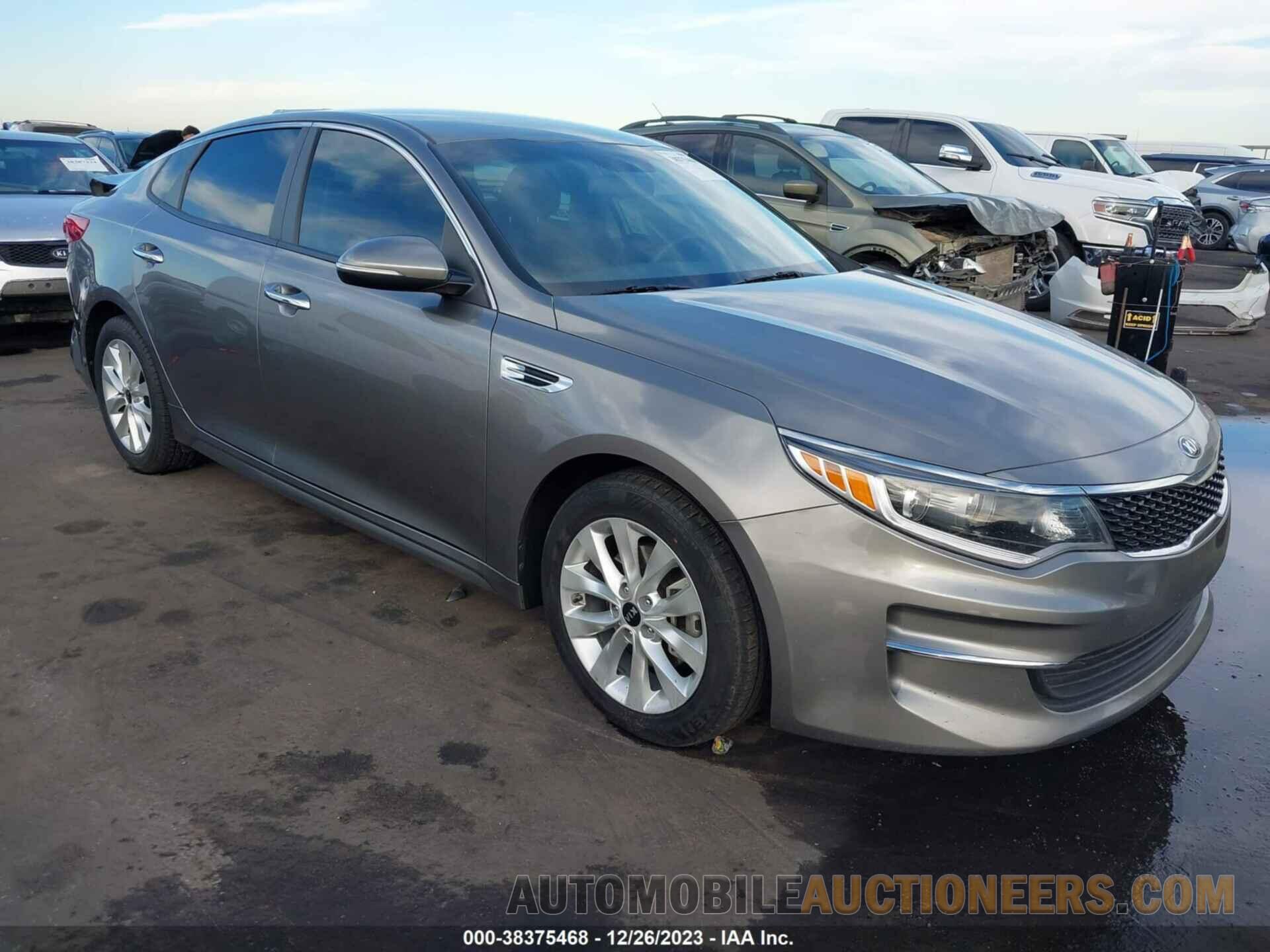 5XXGT4L33JG264817 KIA OPTIMA 2018