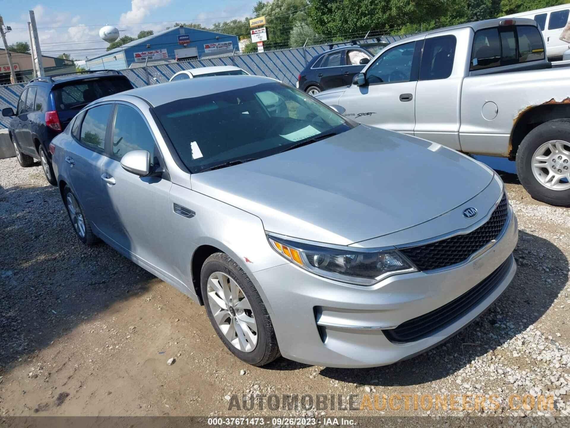 5XXGT4L33JG265613 KIA OPTIMA 2018