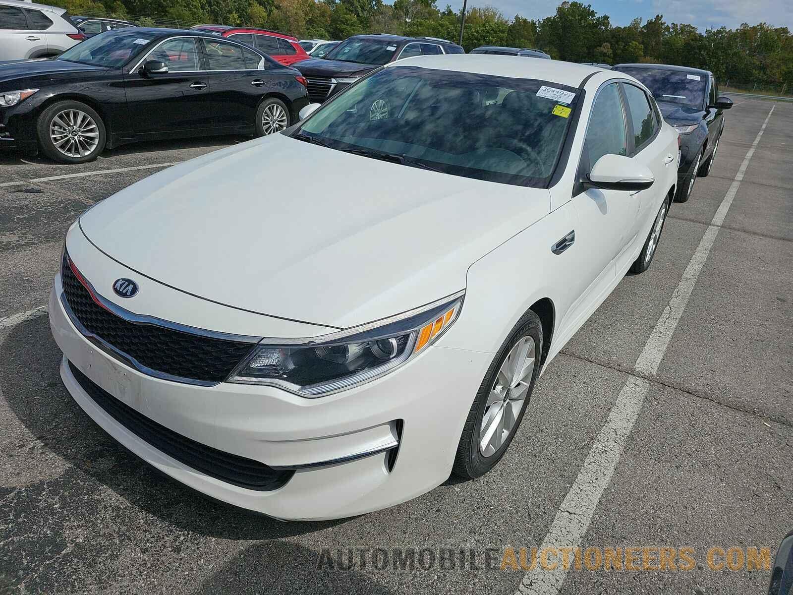 5XXGT4L33JG267751 Kia Optima 2018