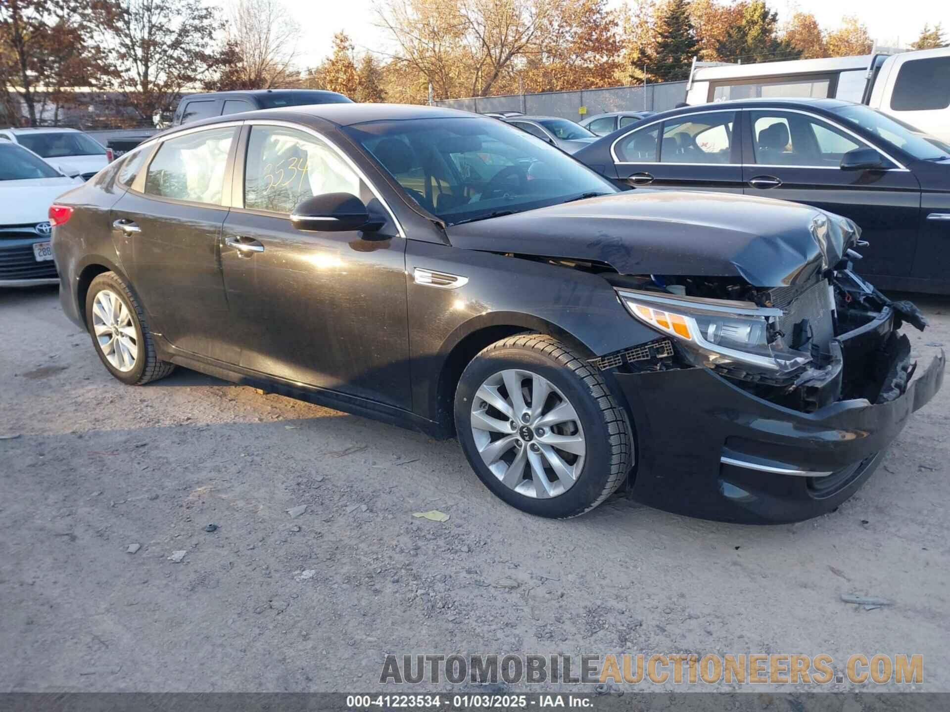 5XXGT4L33JG274781 KIA OPTIMA 2018