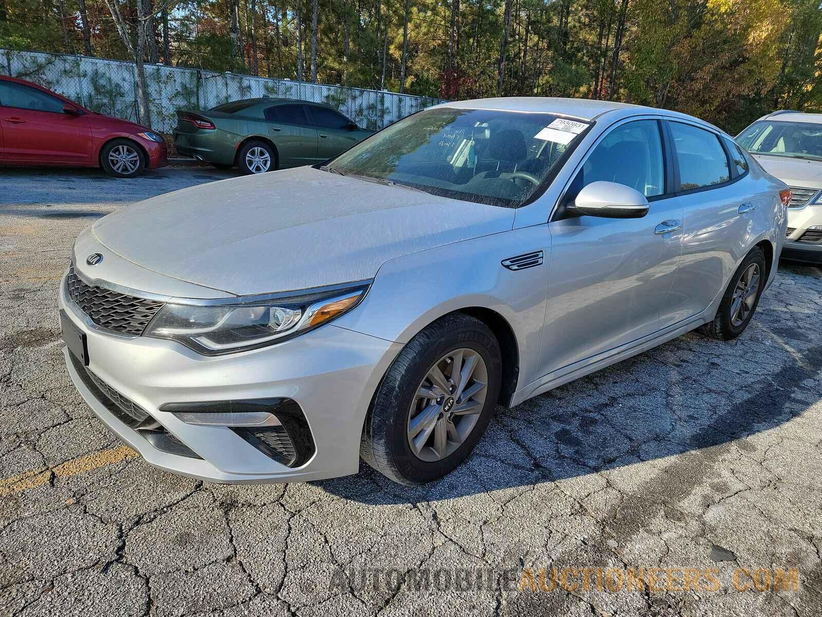 5XXGT4L33LG385933 Kia Optima 2020