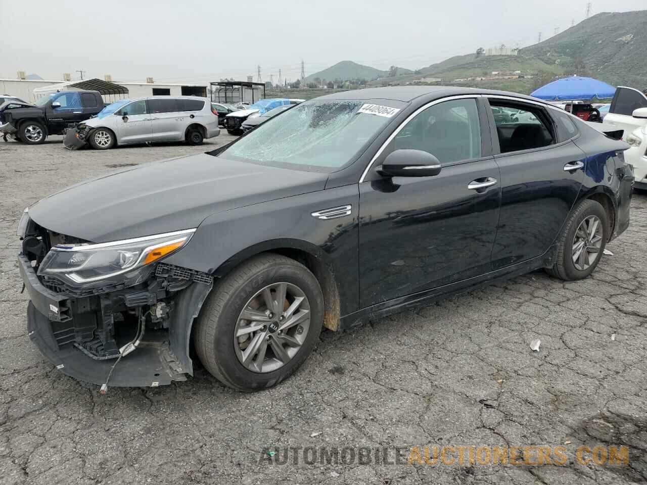 5XXGT4L33LG422883 KIA OPTIMA 2020