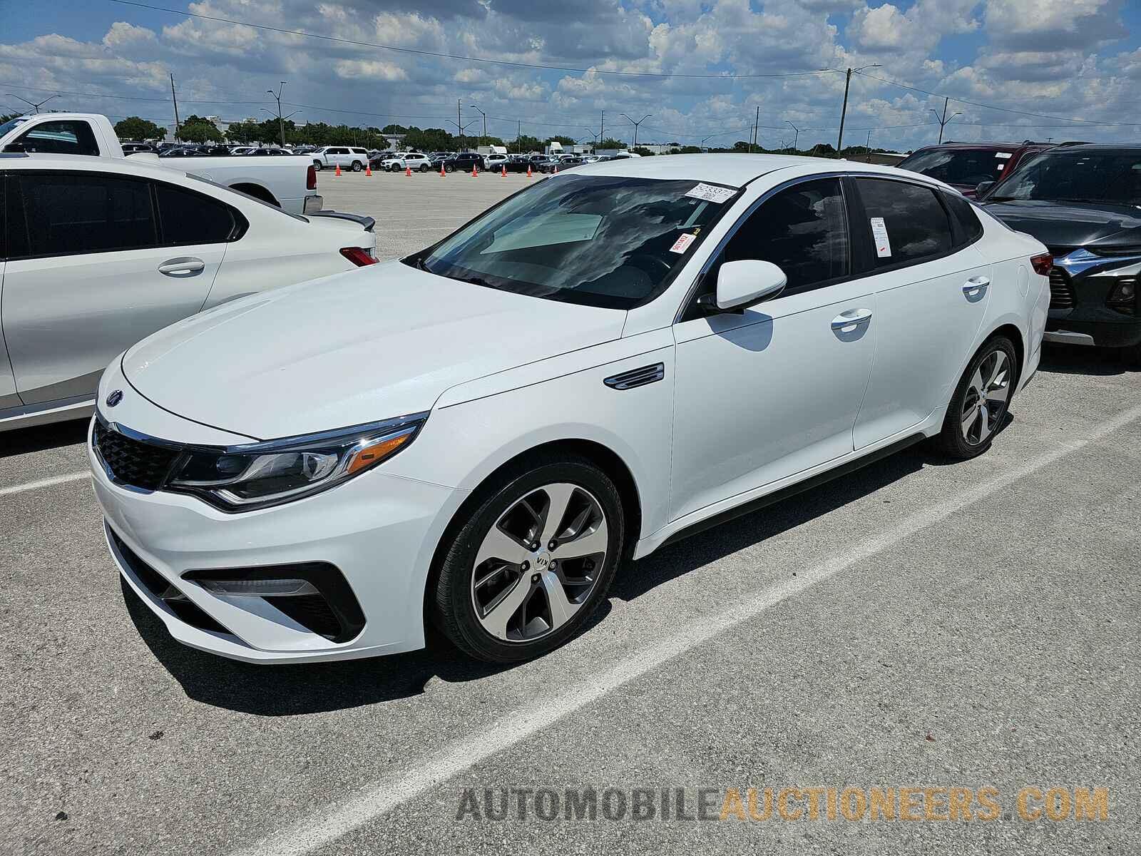 5XXGT4L33LG442504 Kia Optima 2020