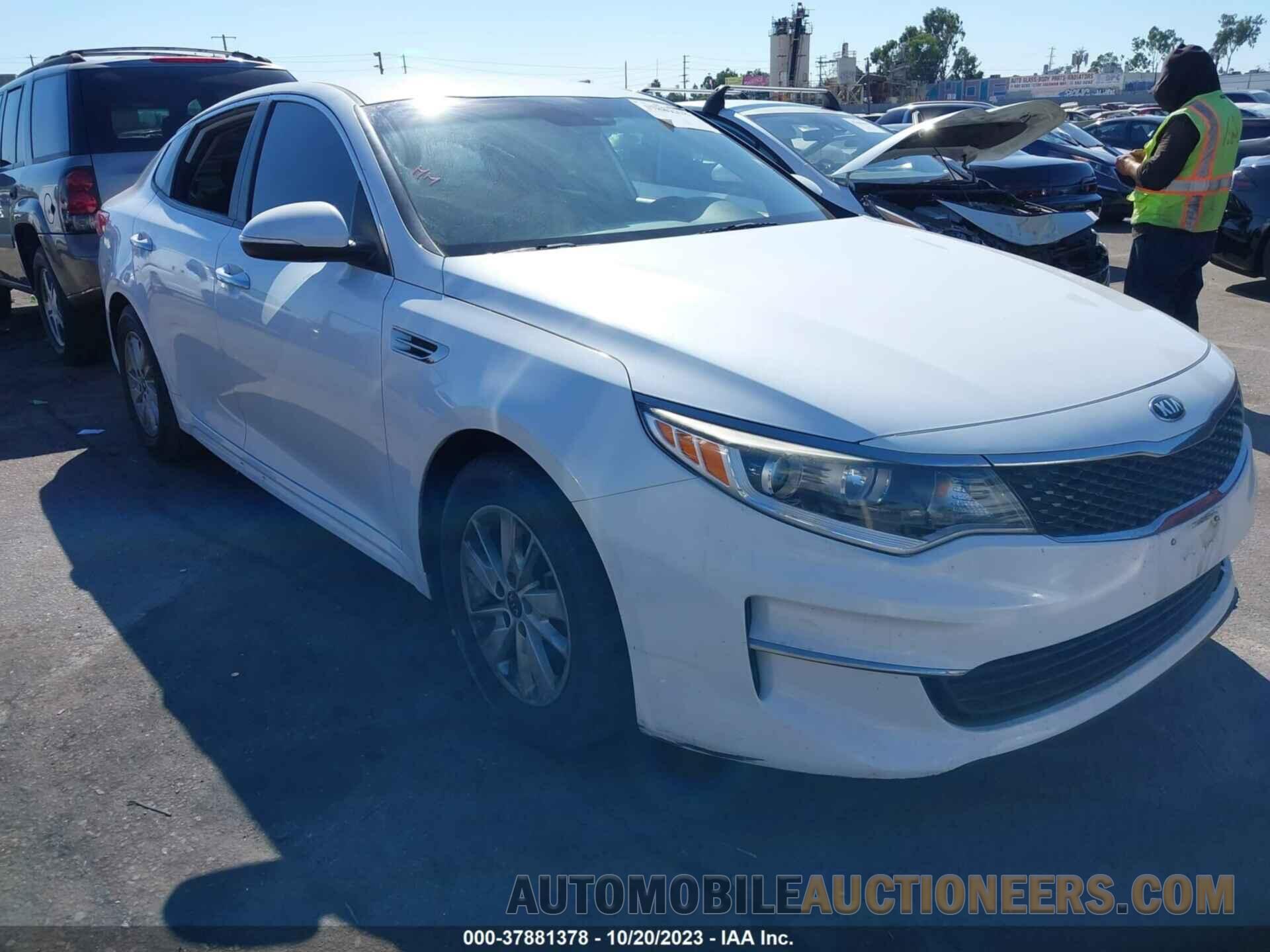 5XXGT4L34JG180540 KIA OPTIMA 2018