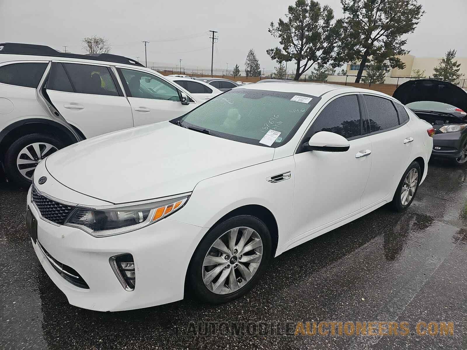 5XXGT4L34JG187696 Kia Optima 2018