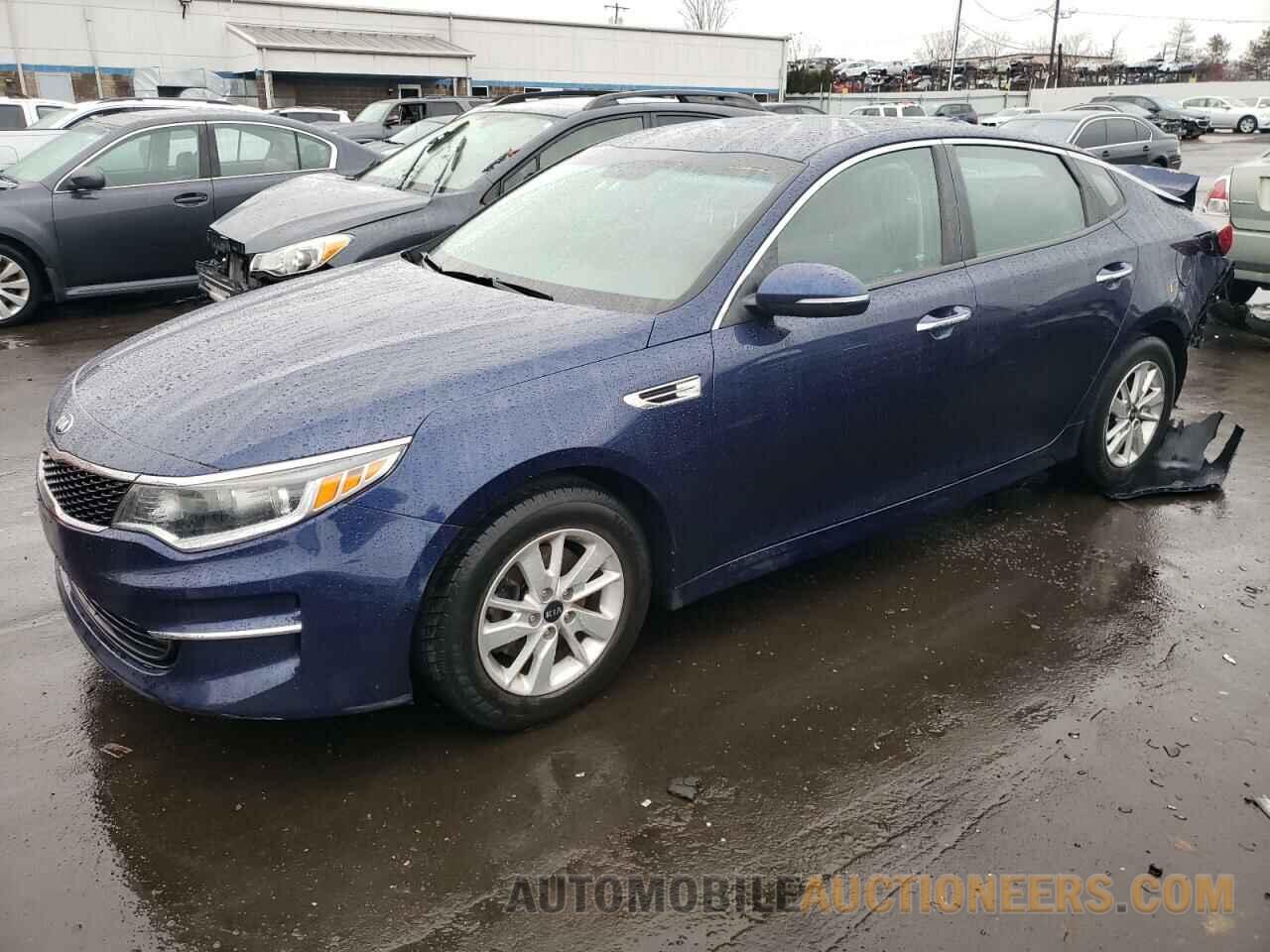 5XXGT4L34JG208014 KIA OPTIMA 2018