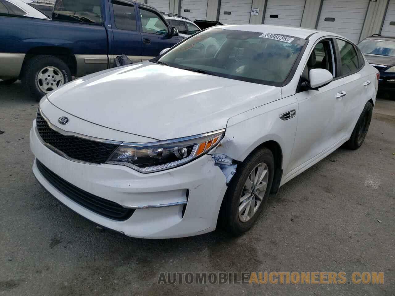 5XXGT4L34JG210927 KIA OPTIMA 2018