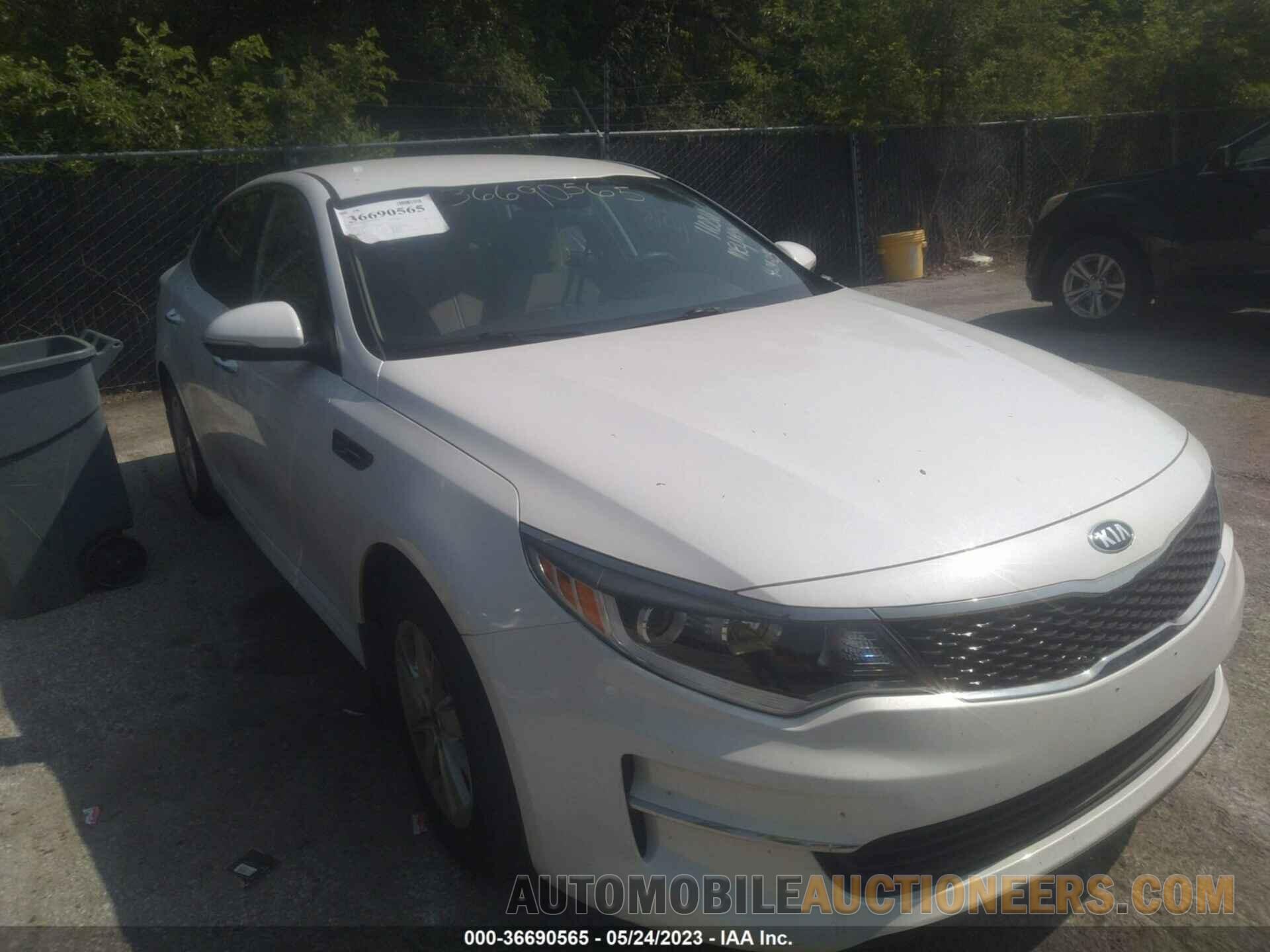 5XXGT4L34JG217733 KIA OPTIMA 2018