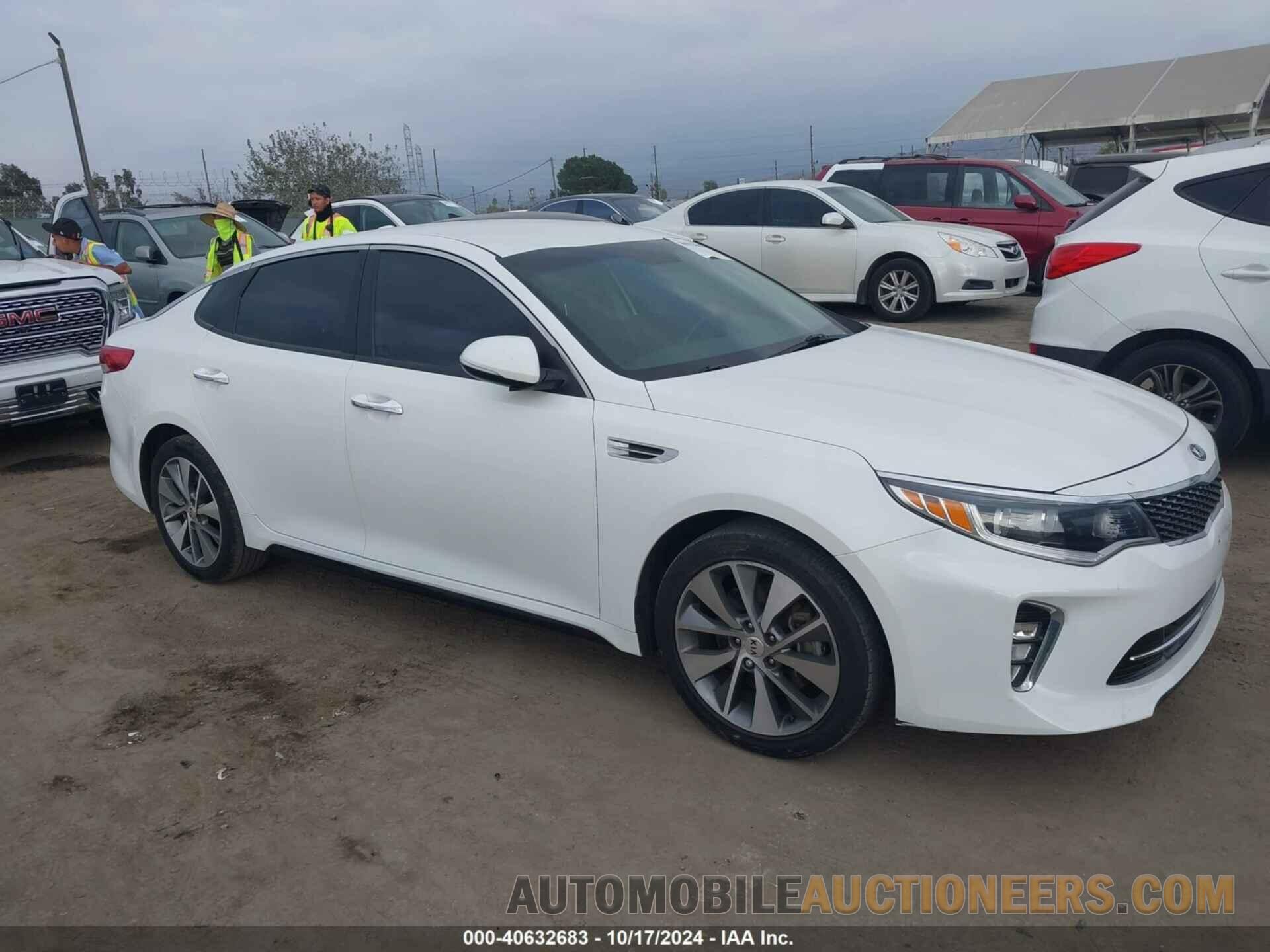 5XXGT4L34JG258122 KIA OPTIMA 2018