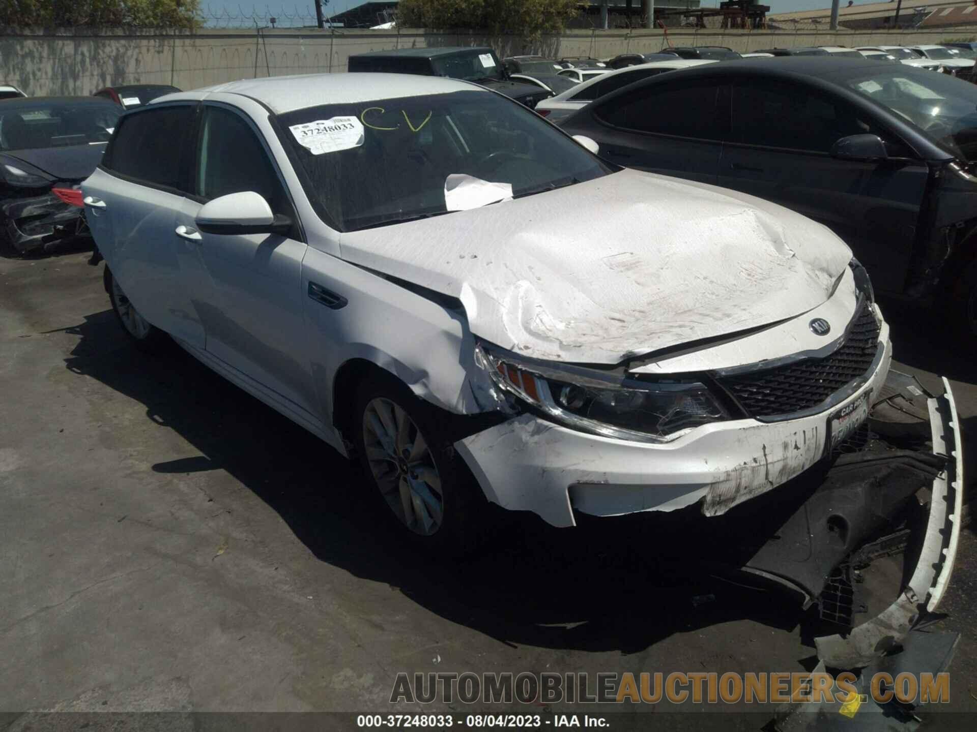 5XXGT4L34JG262333 KIA OPTIMA 2018