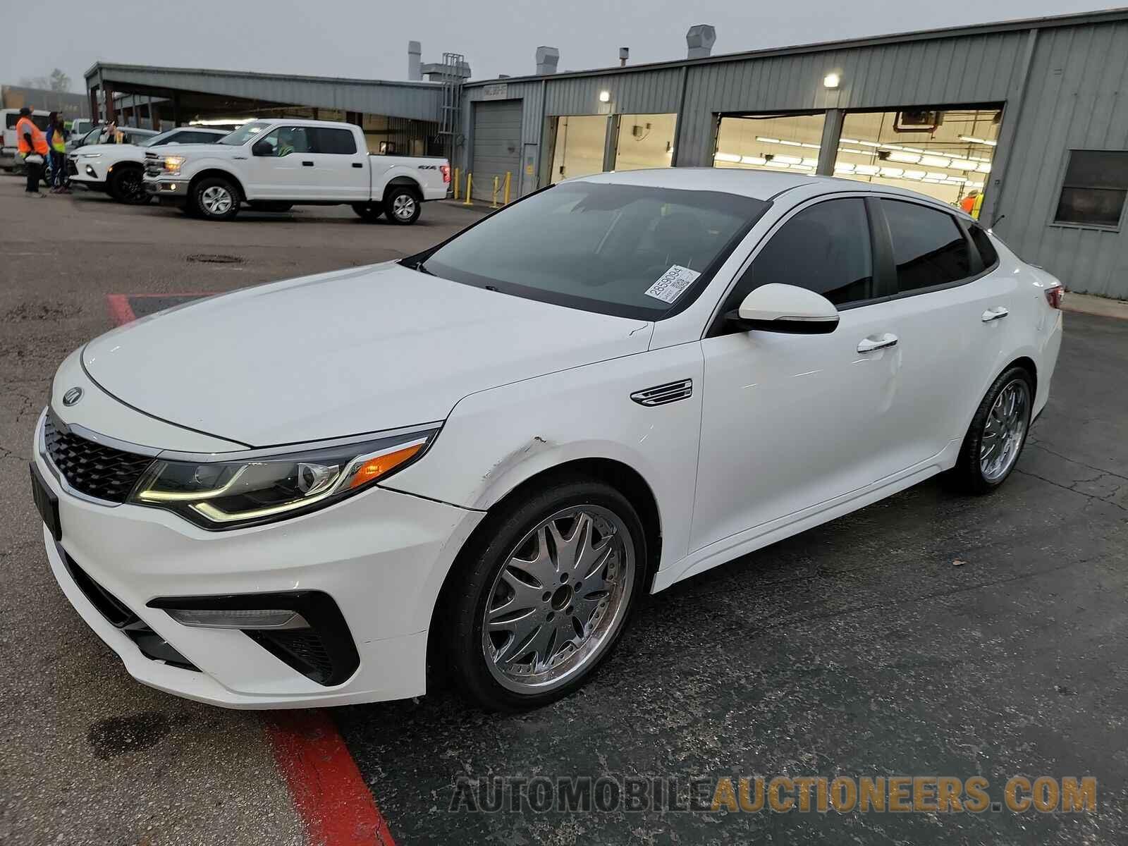 5XXGT4L34KG359419 Kia Optima 2019