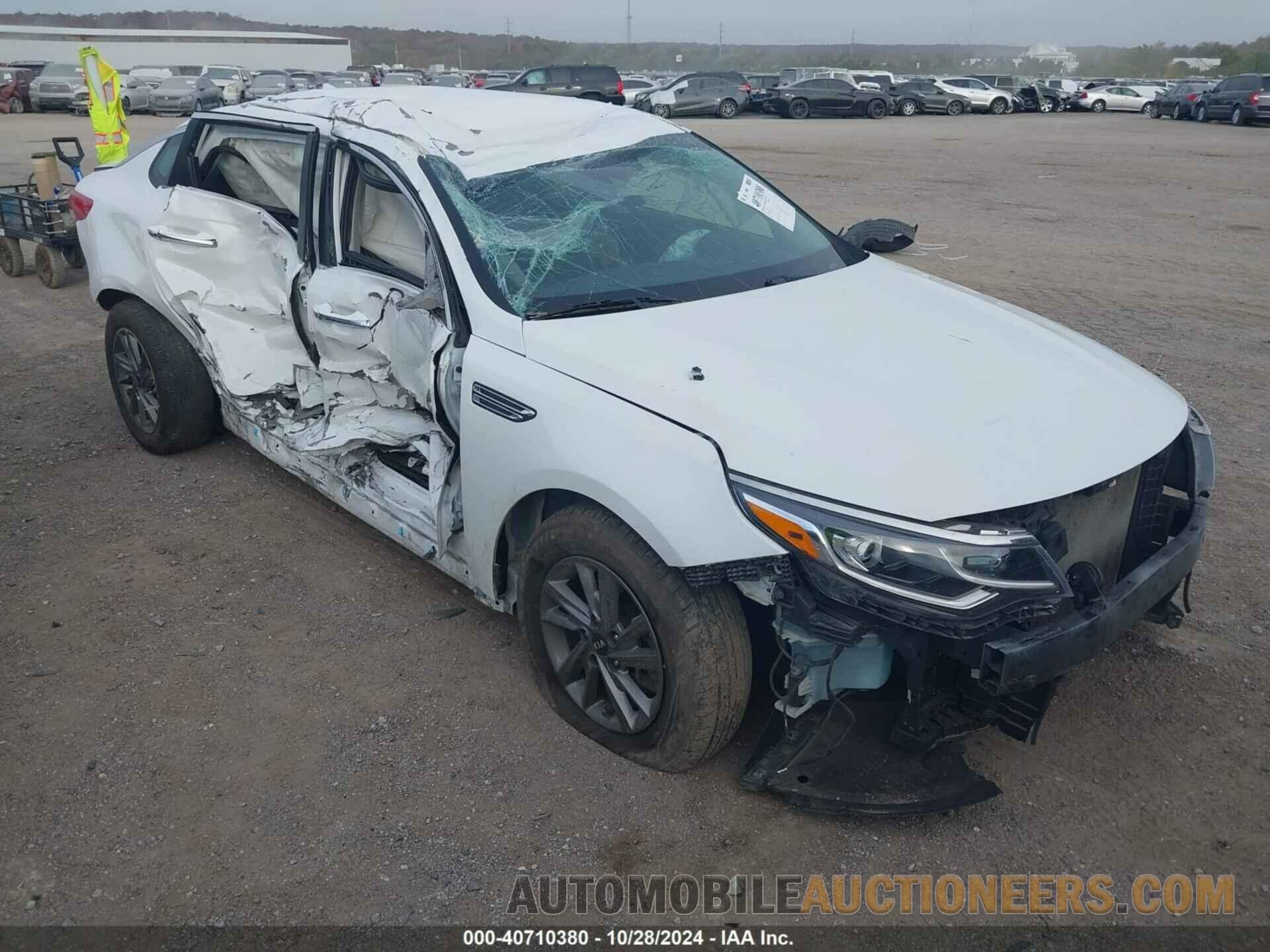 5XXGT4L34LG399811 KIA OPTIMA 2020