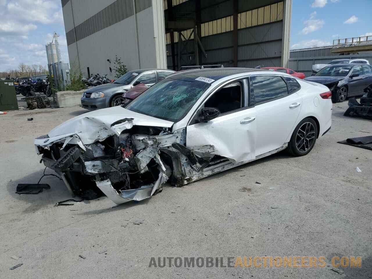 5XXGT4L34LG427672 KIA OPTIMA 2020