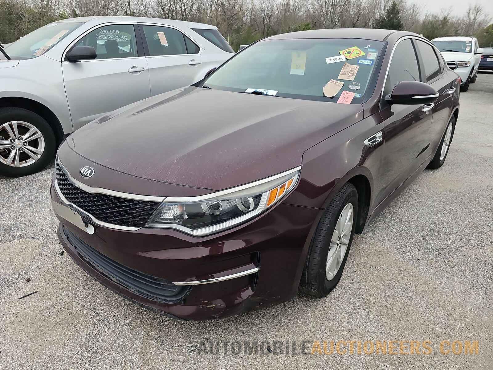 5XXGT4L35HG127128 Kia Optima 2017