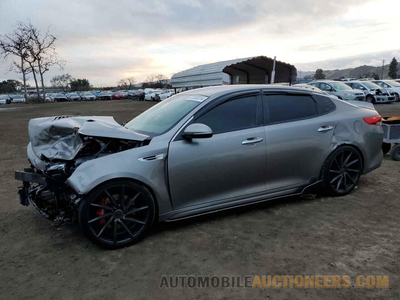 5XXGT4L35JG179218 KIA OPTIMA 2018