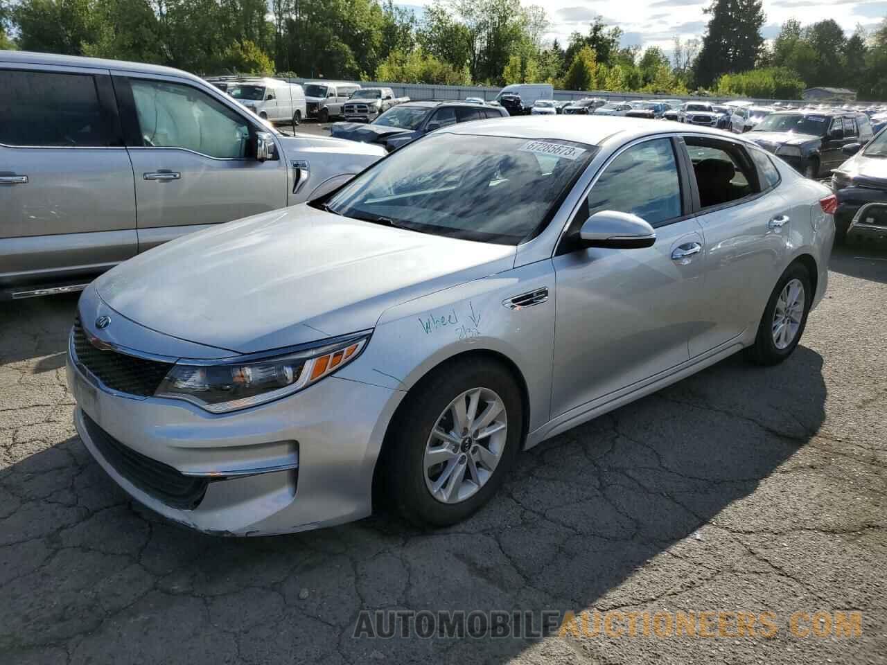 5XXGT4L35JG179560 KIA OPTIMA 2018