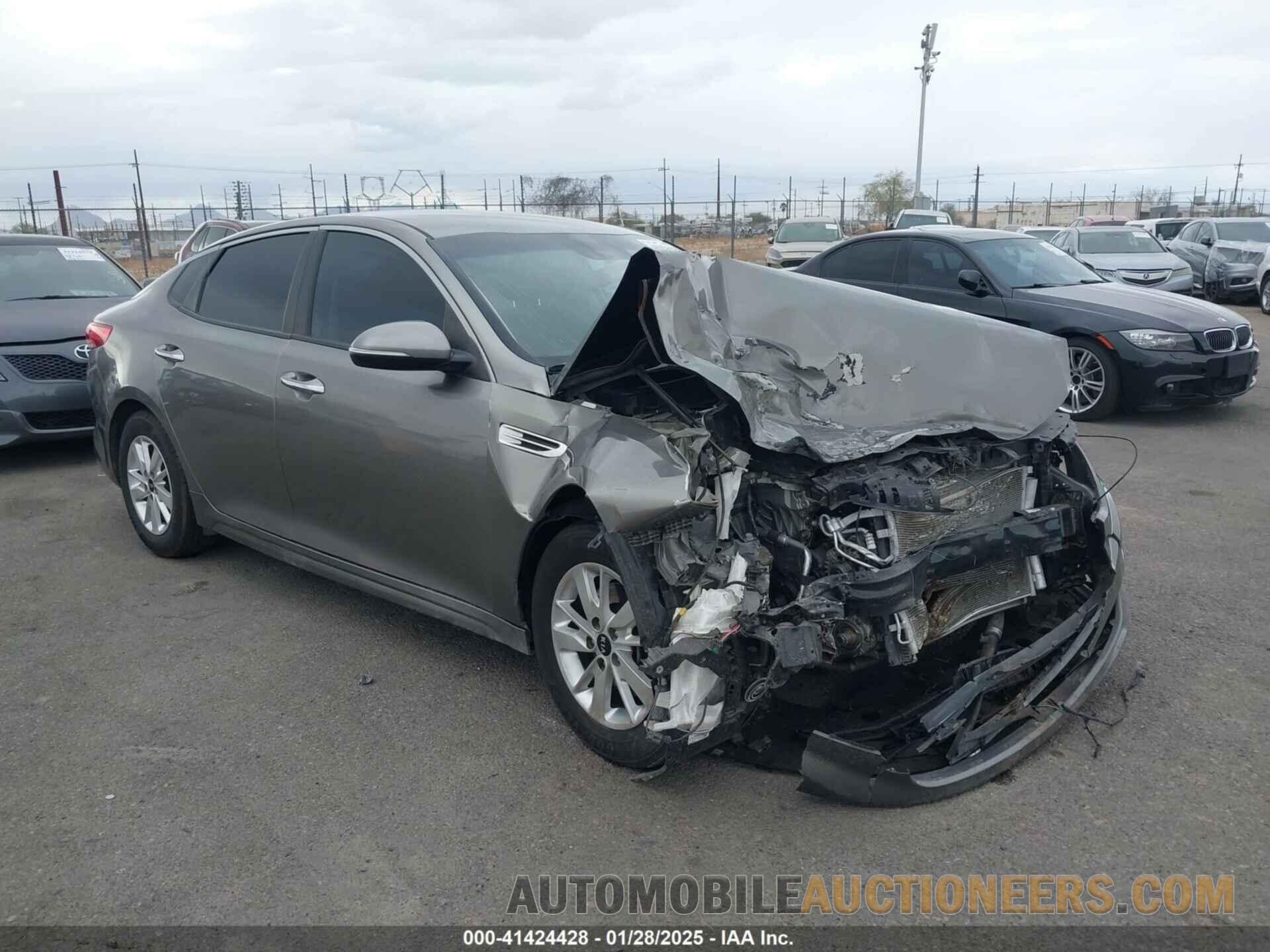 5XXGT4L35JG192955 KIA OPTIMA 2018