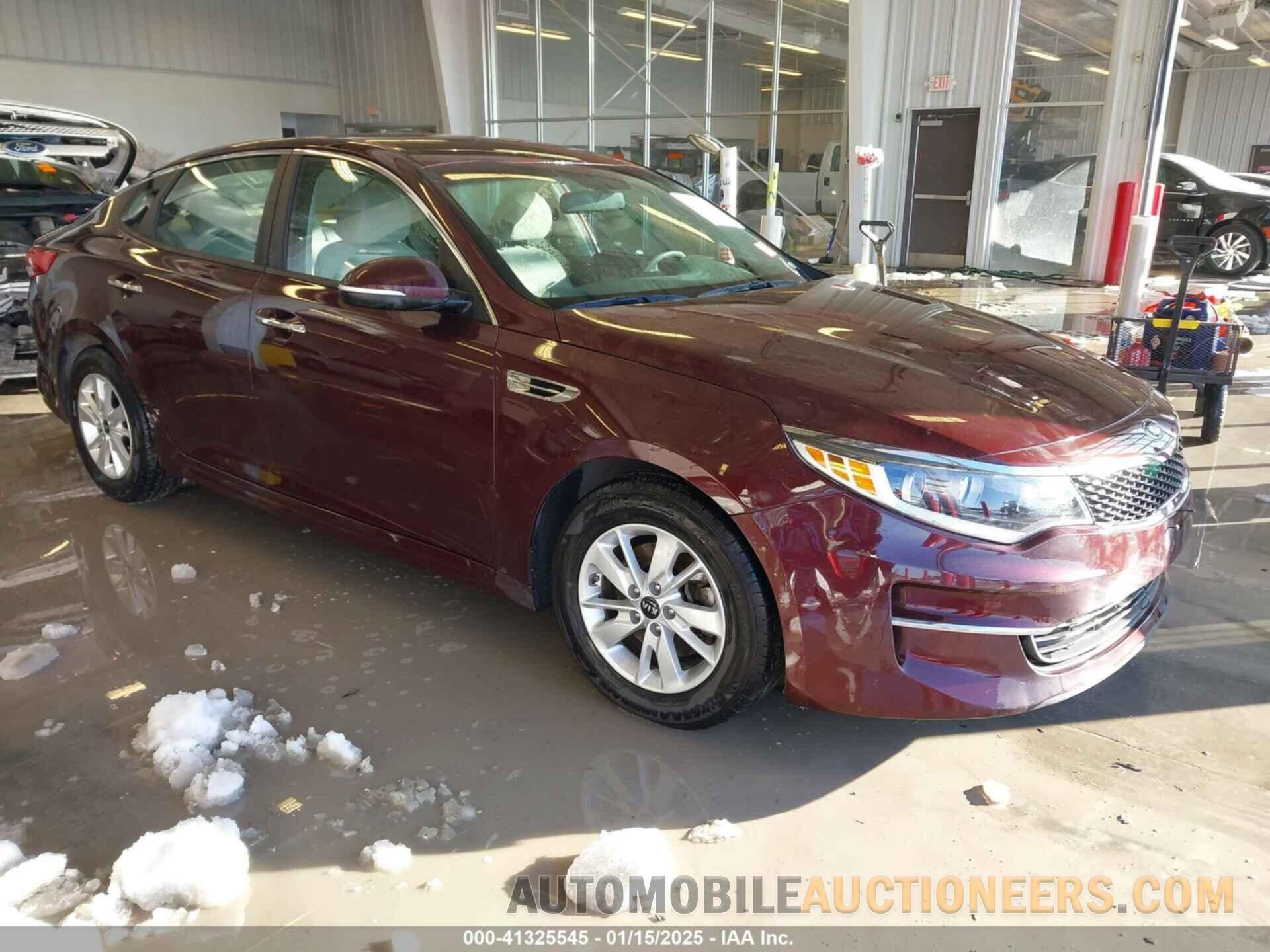 5XXGT4L35JG197623 KIA OPTIMA 2018