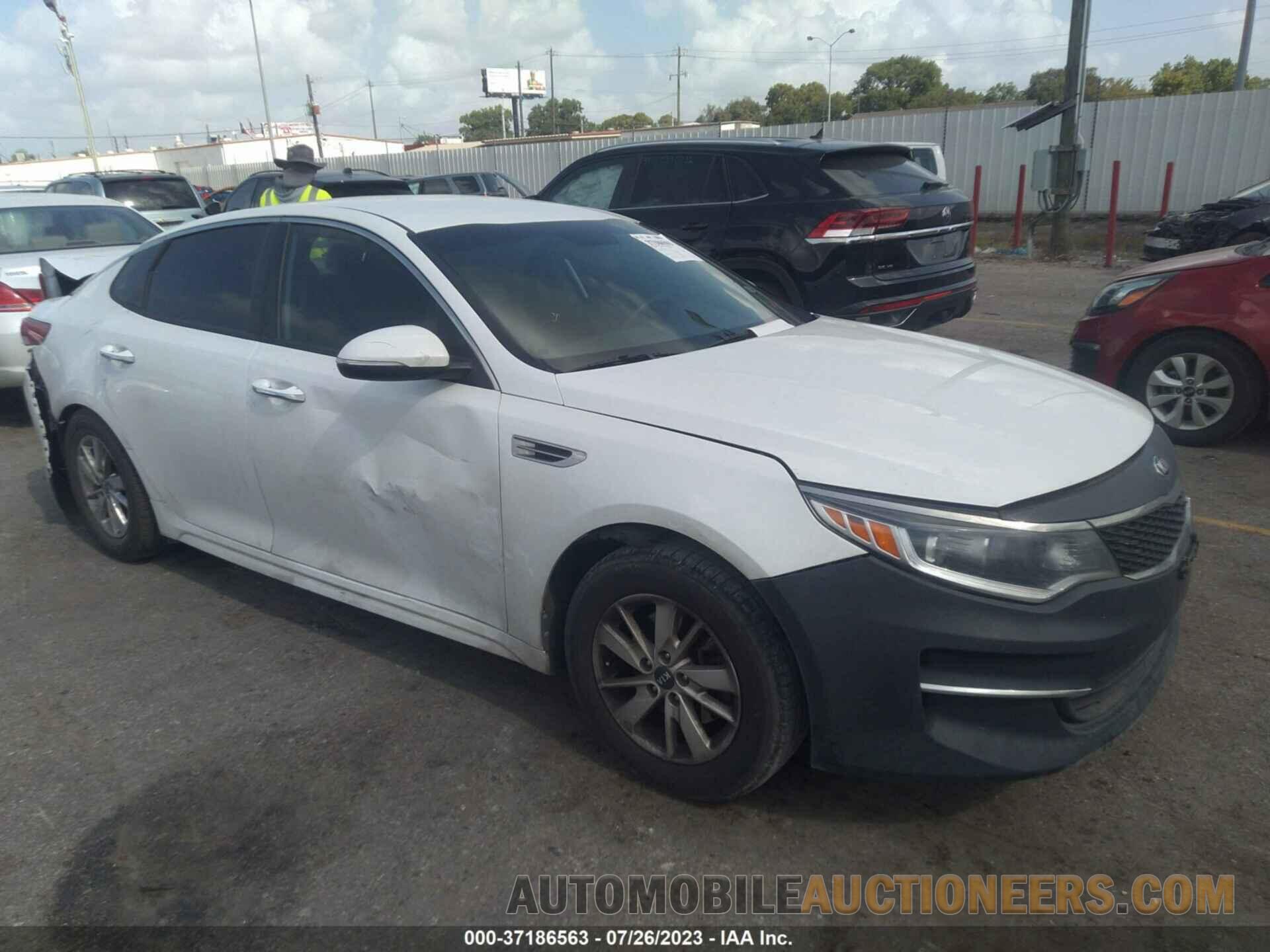 5XXGT4L35JG209396 KIA OPTIMA 2018