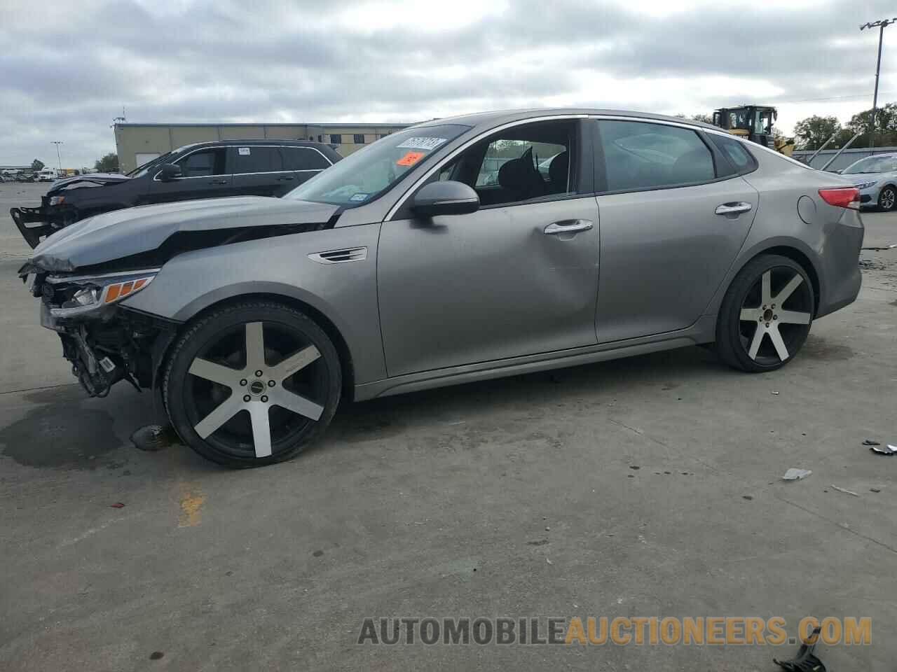 5XXGT4L35JG212119 KIA OPTIMA 2018