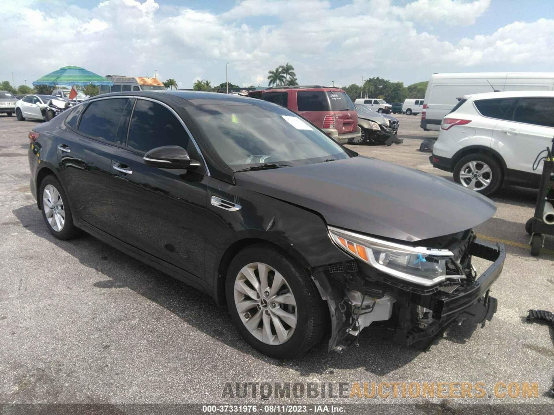 5XXGT4L35JG215537 KIA OPTIMA 2018