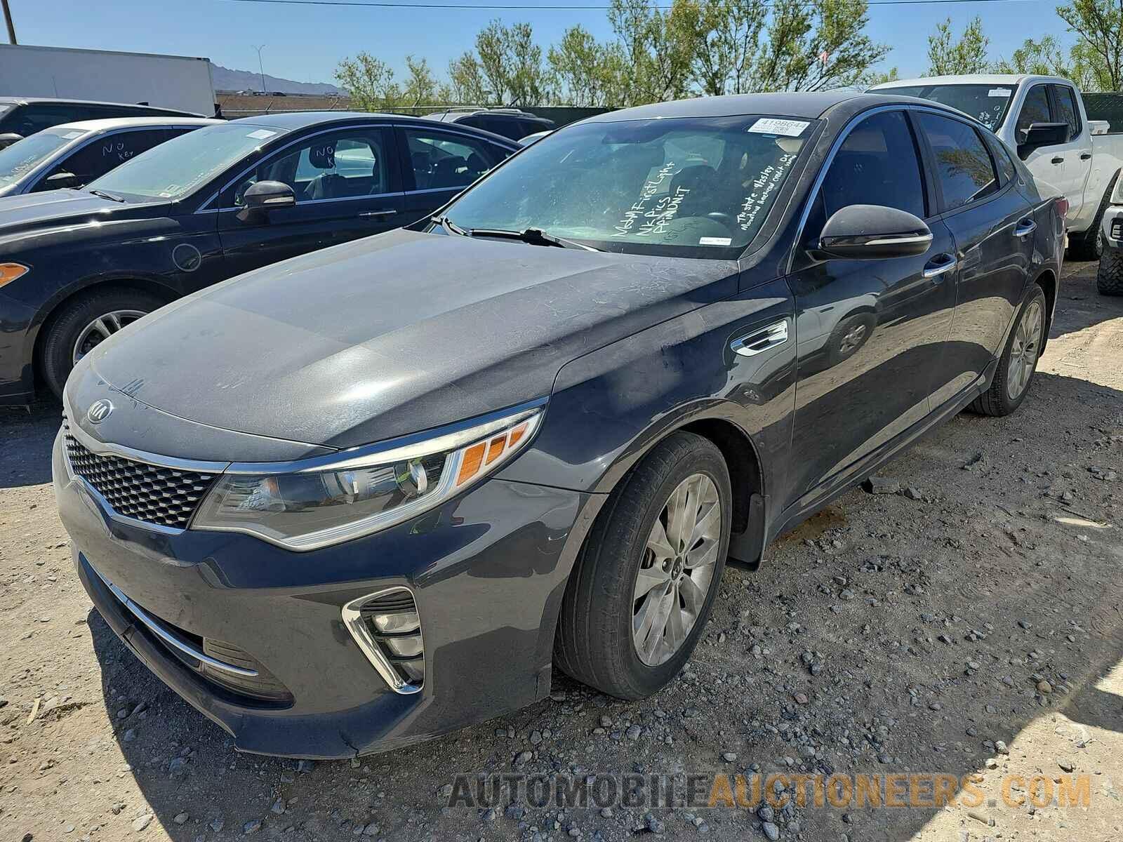 5XXGT4L35JG216400 Kia Optima 2018