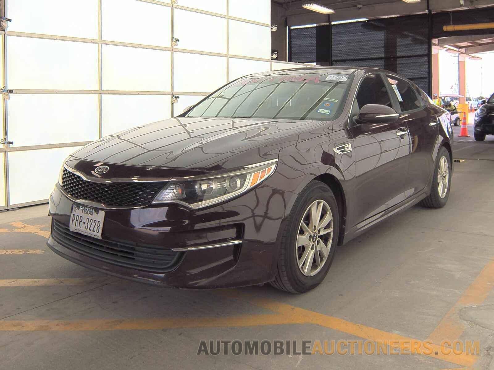 5XXGT4L35JG231950 Kia Optima 2018