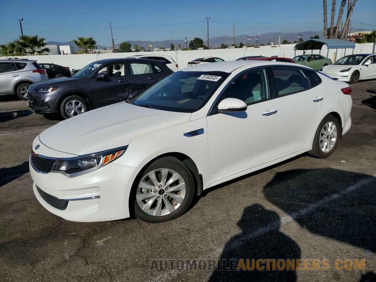 5XXGT4L35JG258663 KIA OPTIMA 2018