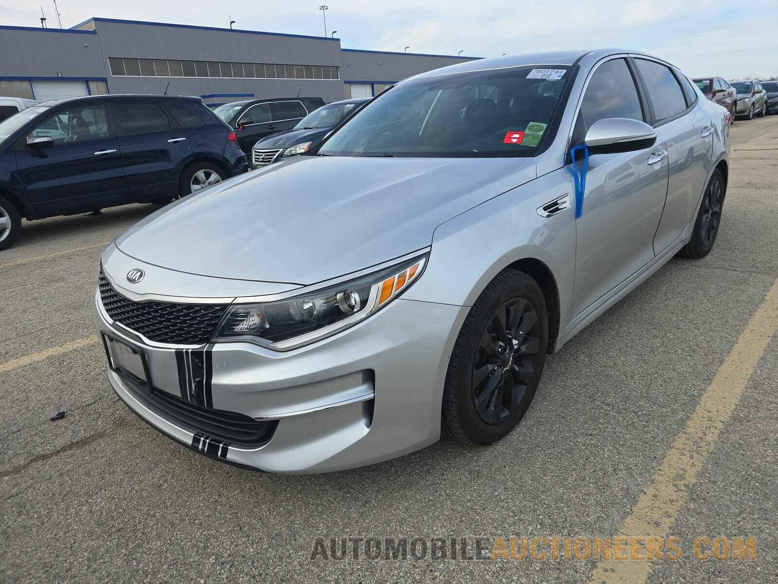 5XXGT4L35JG258811 Kia Optima 2018