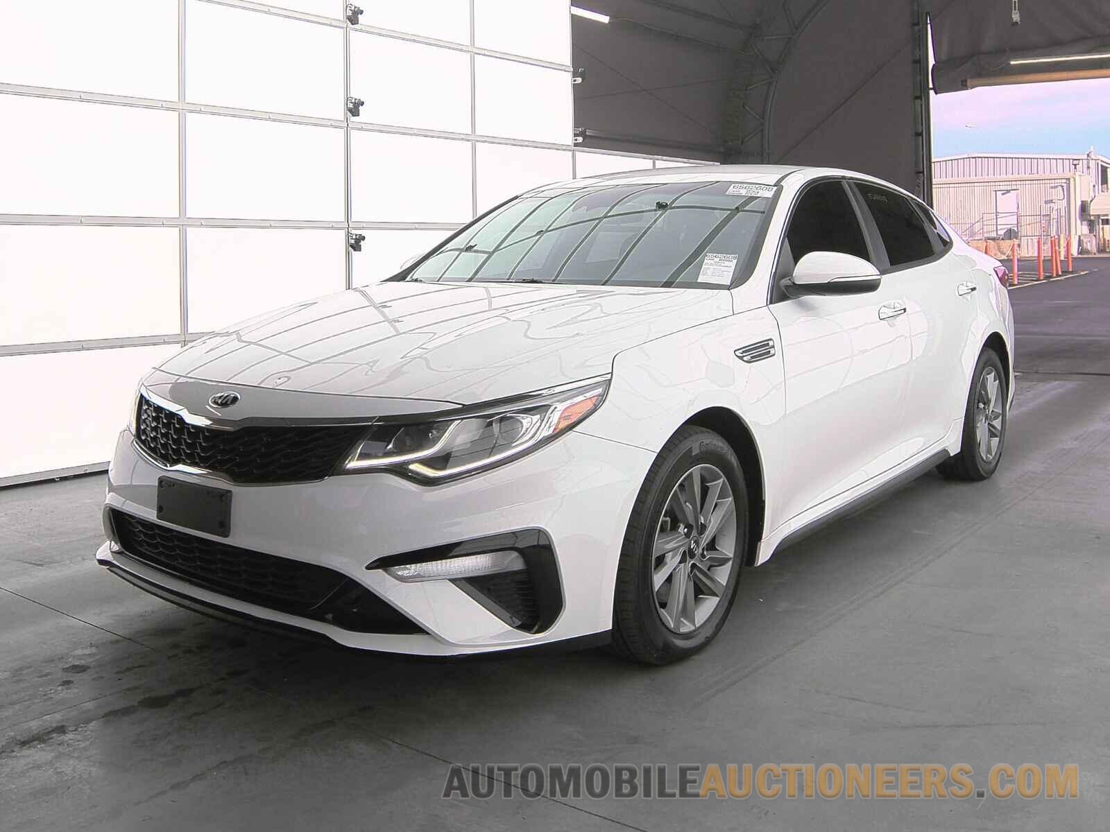 5XXGT4L35LG380572 Kia Optima 2020