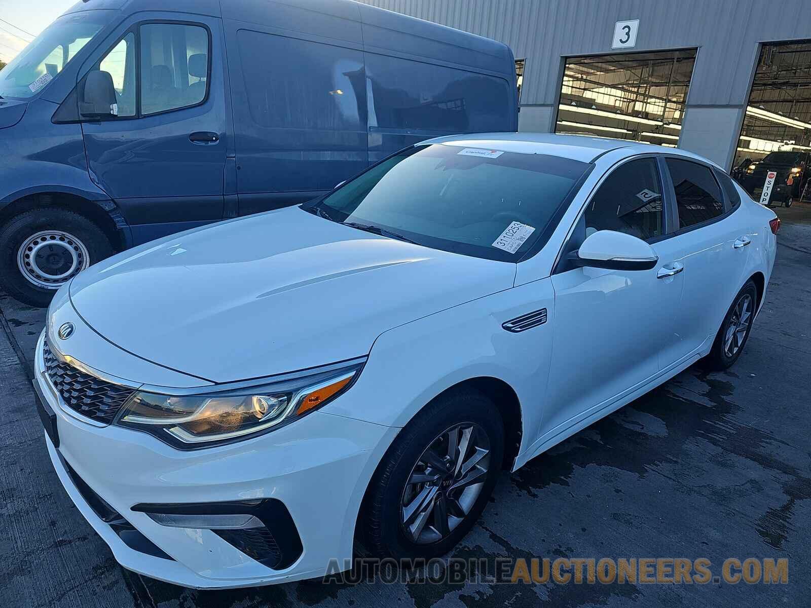 5XXGT4L35LG384718 Kia Optima 2020