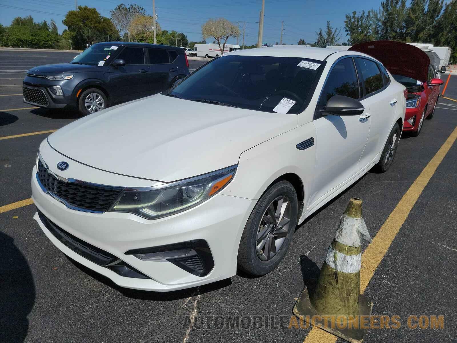 5XXGT4L35LG407785 Kia Optima 2020