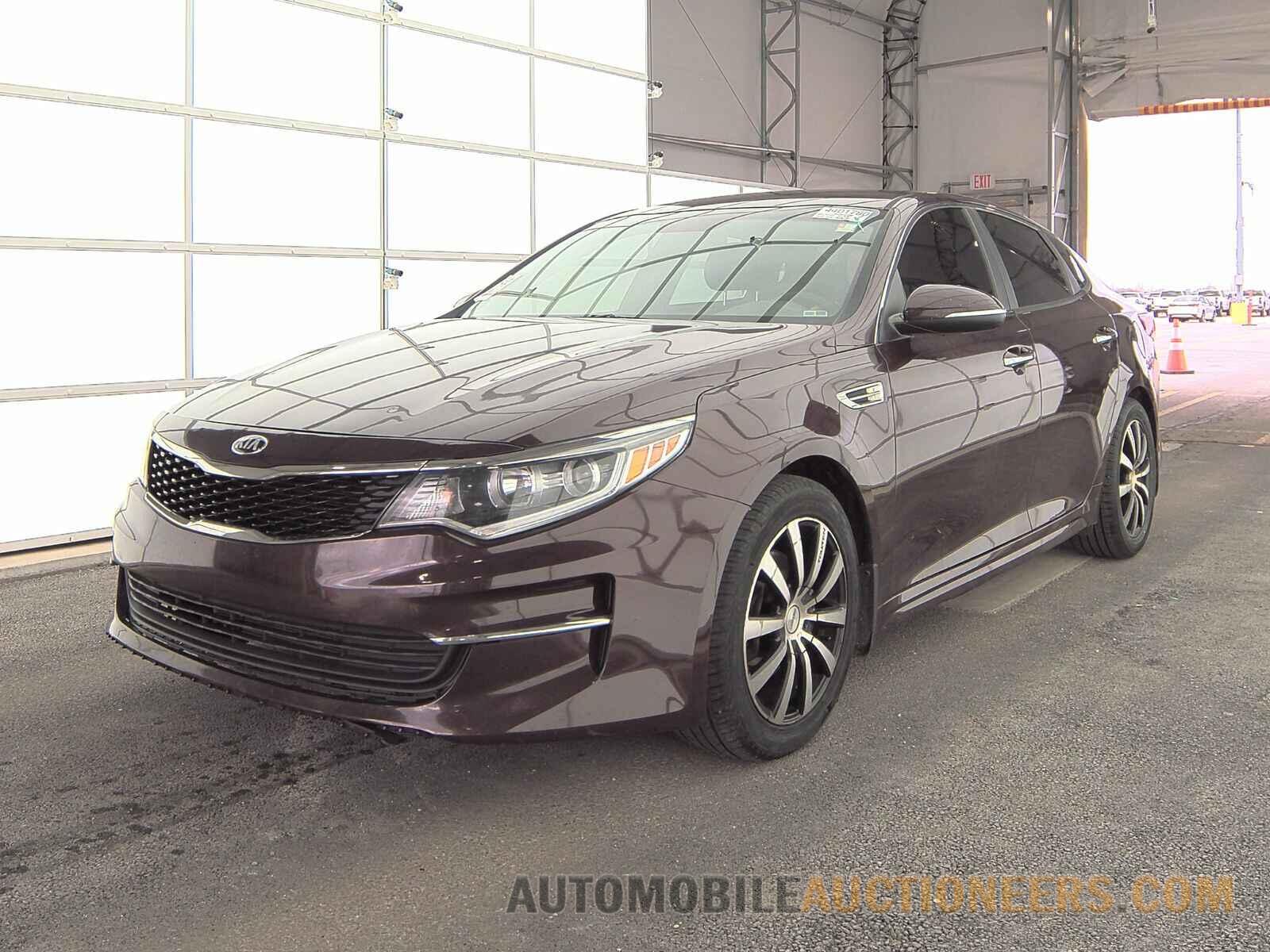 5XXGT4L36GG037971 Kia Optima 2016