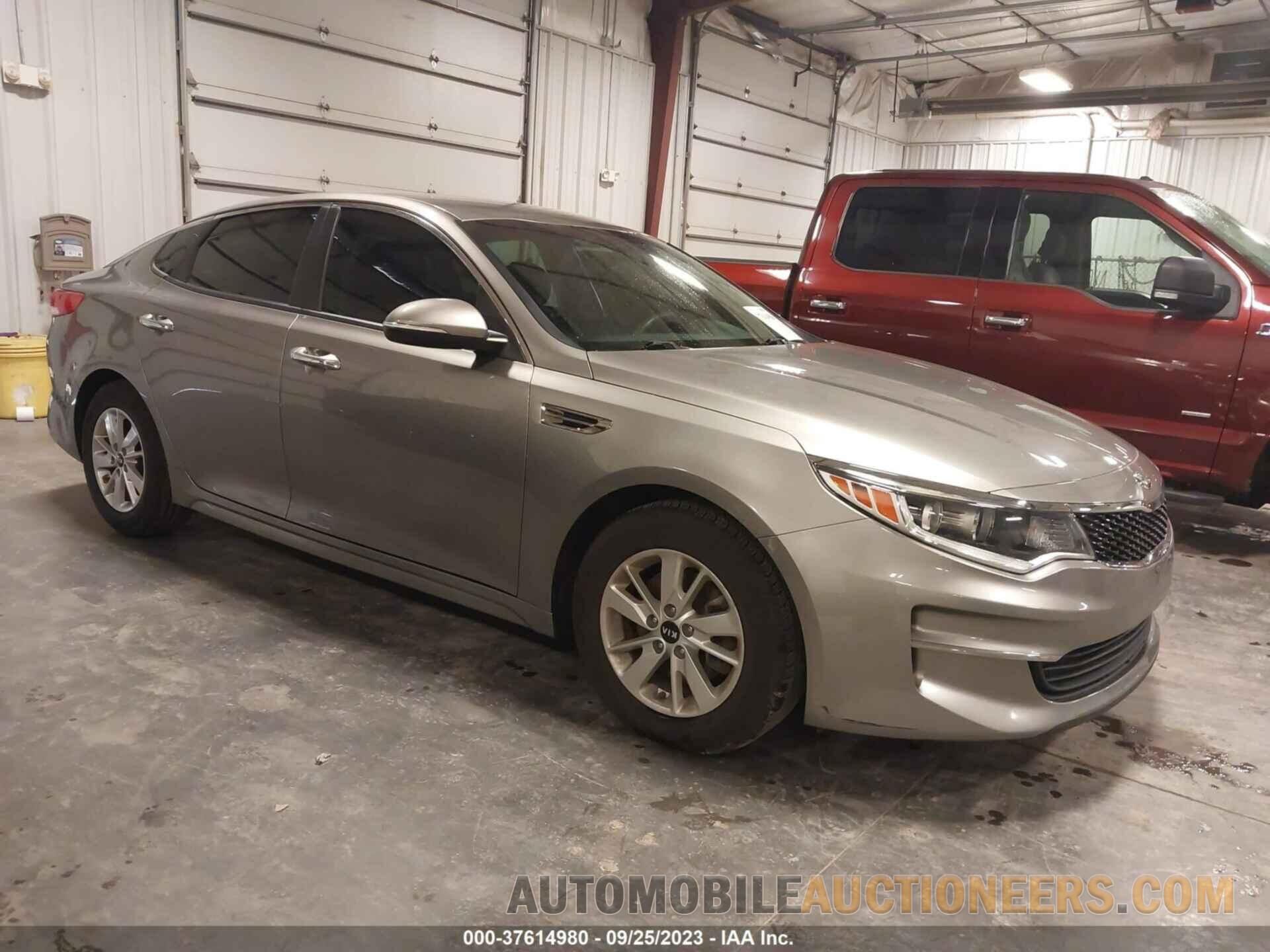 5XXGT4L36JG186467 KIA OPTIMA 2018