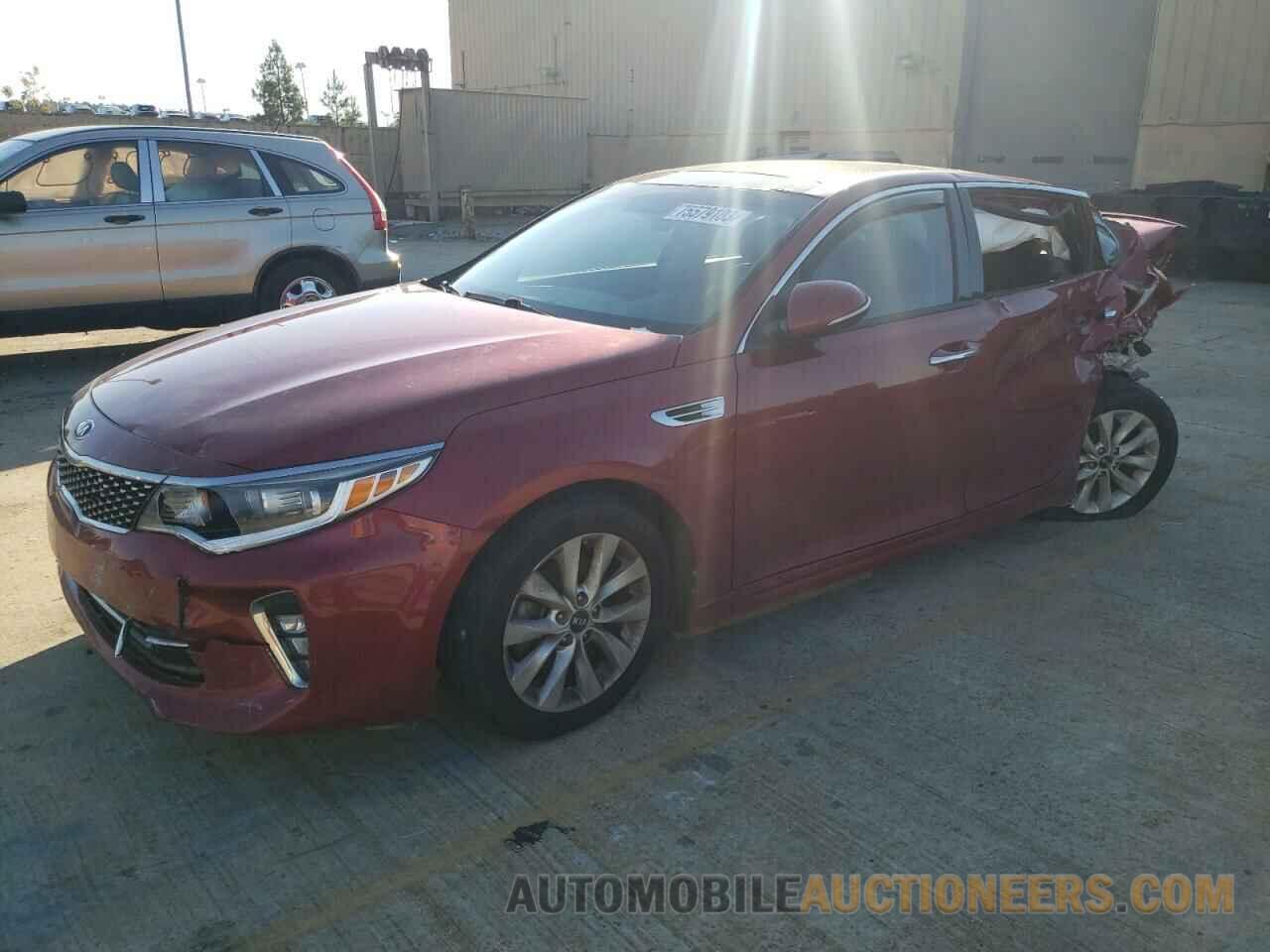 5XXGT4L36JG186985 KIA OPTIMA 2018