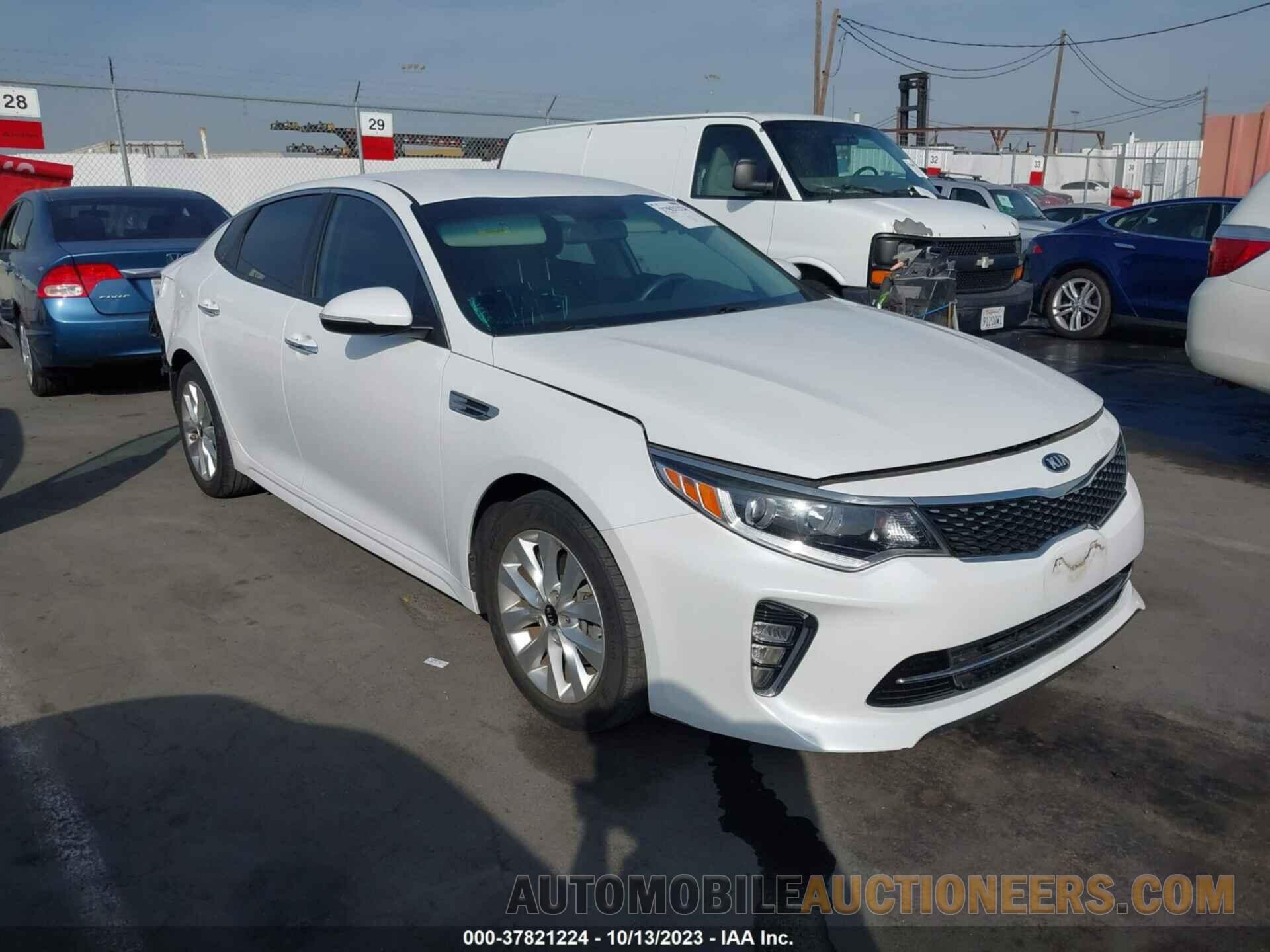 5XXGT4L36JG187117 KIA OPTIMA 2018