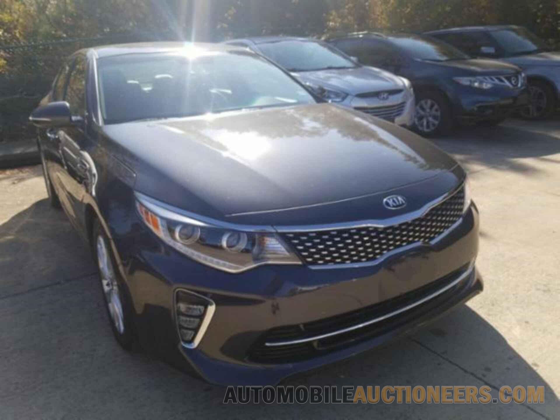 5XXGT4L36JG190129 KIA OPTIMA 2018