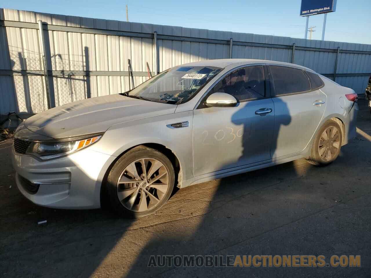 5XXGT4L36JG203042 KIA OPTIMA 2018